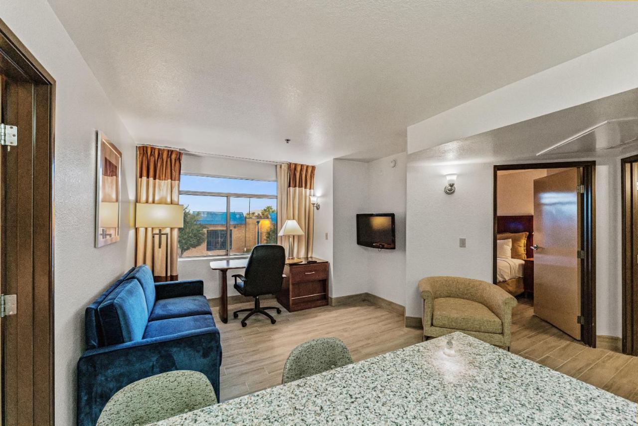 Chandler Perfect Location 1 Bedroom المظهر الخارجي الصورة